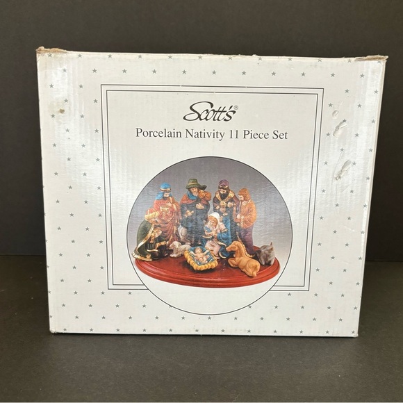 Scott's Porcelain 11 piece Nativity Christmas set with wood base. - Picture 14 of 16